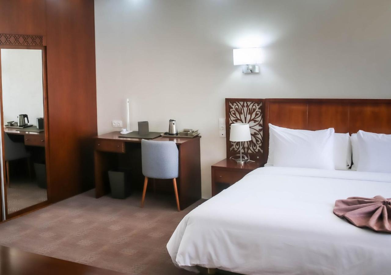 Almoravides Hotel Mascara Ngoại thất bức ảnh